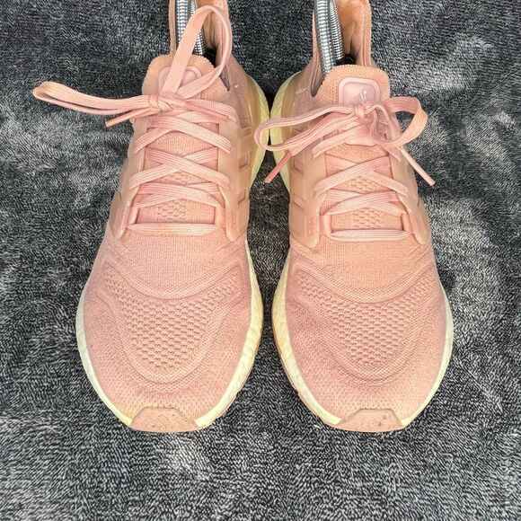Adidas UltraBoost 22 Women size 7.5 Wonder Mauve Pink Running Sneakers Shoes - Picture 2 of 8